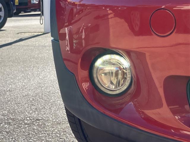 MINI クーパーD クロスオーバー ワンオーナー HIDヘッドライト クリアランスソナーナビ バックカメラ スペアキー(54枚目)