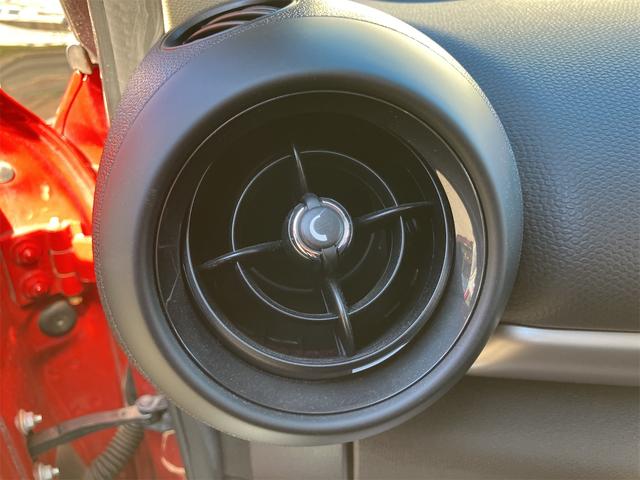 MINI クーパーD クロスオーバー ワンオーナー HIDヘッドライト クリアランスソナーナビ バックカメラ スペアキー(56枚目)