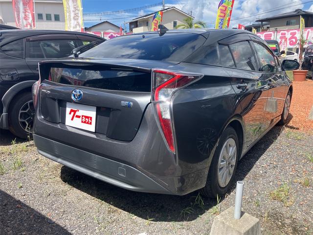 プリウス S ETC レーンアシスト オートクルーズコントロール バックカメラ ナビ TV アルミホイール オートマチックハイビーム オートライト LEDヘッドランプ CVT スマートキー 電動格納ミラー(17枚目)