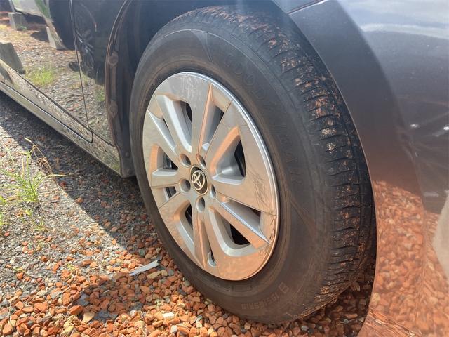 プリウス S ETC レーンアシスト オートクルーズコントロール バックカメラ ナビ TV アルミホイール オートマチックハイビーム オートライト LEDヘッドランプ CVT スマートキー 電動格納ミラー(20枚目)