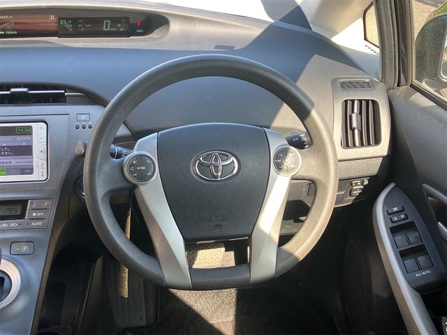 プリウス S ETC バックカメラ ナビ TV アルミホイール オートライト CVT スマートキー 電動格納ミラー 盗難防止システム Bluetooth 衝突安全ボディ ABS ESC エアコン パワーステアリング(3枚目)