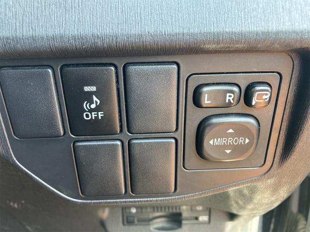 プリウス S ETC バックカメラ ナビ TV アルミホイール オートライト CVT スマートキー 電動格納ミラー 盗難防止システム Bluetooth 衝突安全ボディ ABS ESC エアコン パワーステアリング(8枚目)