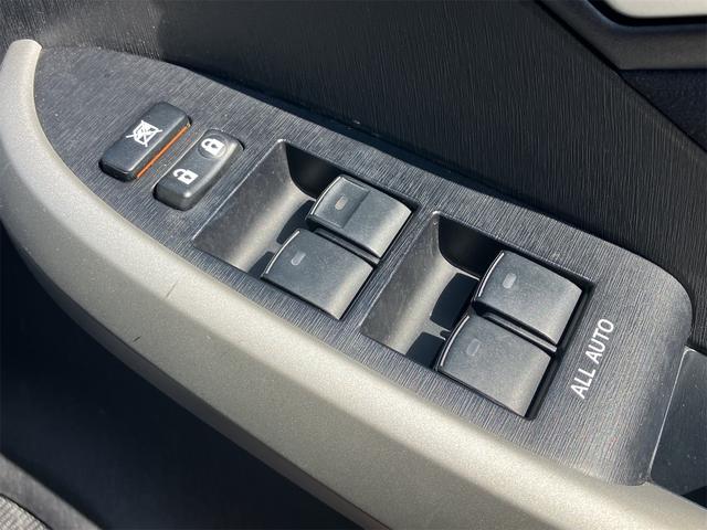プリウス S ETC バックカメラ ナビ TV アルミホイール オートライト CVT スマートキー 電動格納ミラー 盗難防止システム Bluetooth 衝突安全ボディ ABS ESC エアコン パワーステアリング(10枚目)