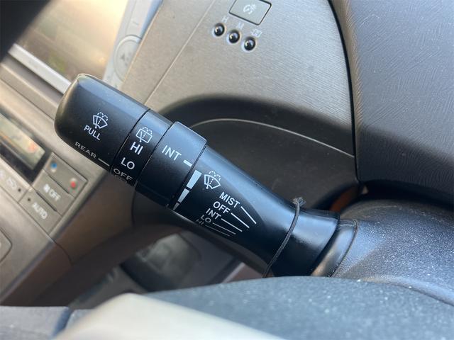 プリウス S ETC バックカメラ ナビ TV アルミホイール オートライト CVT スマートキー 電動格納ミラー 盗難防止システム Bluetooth 衝突安全ボディ ABS ESC エアコン パワーステアリング(42枚目)