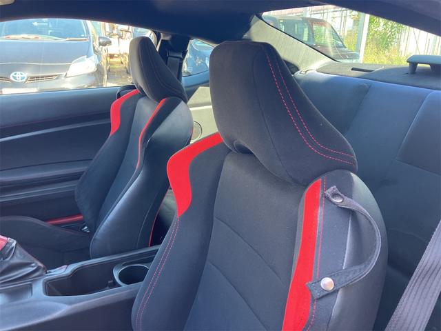 86 GT バックカメラ ナビ TV AT オートライト HID LEDヘッドランプ スマートキー 電動格納ミラー アルミホイール 盗難防止システム 衝突安全ボディ ABS ESC CD(31枚目)