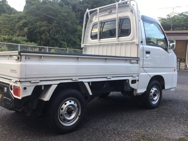 サンバートラック 　赤帽ベース車　マニュアル車　赤帽エンジン　色替白　ハイルーフ　鳥居オリジナル製作品　パワステ　ＬＥＤヘッドライト　タイヤ新品装着納車　ワイパーブレード新品　　バッテリー新品納車　車検整備渡し（5枚目）