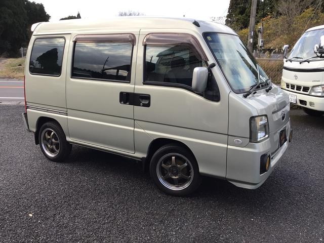 サンバーバン ディアスＳＣ５ＭＴ　４ＷＤ　サンバーディアススーパーチャージャー　５ＭＴ　切替式４ＷＤ　ＴＶ　ＥＴＣ　ＬＥＤヘッドライト　フォグ付き　リアスポ付き　社外ホイール（4枚目）