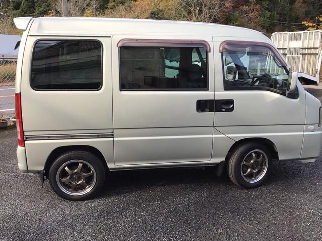 サンバーバン ディアスＳＣ５ＭＴ　４ＷＤ　サンバーディアススーパーチャージャー　５ＭＴ　切替式４ＷＤ　ＴＶ　ＥＴＣ　ＬＥＤヘッドライト　フォグ付き　リアスポ付き　社外ホイール（6枚目）