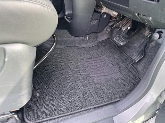 ムーヴキャンバス Ｘリミテッドメイクアップ　ＳＡＩＩ　社外ナビ　フルセグ　バックカメラ　両側パワスラ　ＬＥＤヘッドライト　フォグランプ　シートカバー　社外１４インチアルミ　革巻きステアリング　ステアリングスイッチ　キーフリー　エコアイドル　ＥＴＣ（38枚目）