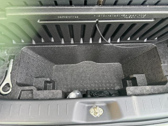 ムーヴキャンバス Ｘリミテッドメイクアップ　ＳＡＩＩ　社外ナビ　フルセグ　バックカメラ　両側パワスラ　ＬＥＤヘッドライト　フォグランプ　シートカバー　社外１４インチアルミ　革巻きステアリング　ステアリングスイッチ　キーフリー　エコアイドル　ＥＴＣ（52枚目）