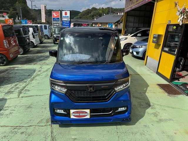 N-BOXカスタム G・EXターボホンダセンシング 無限フルエアロ マフラー バイザー 純正8インチナビ バックカメラ 純正15インチアルミ 両側パワスラ シートカバー ステアリングスイッチ クルコン LEDヘッドライト フォグランプ スマートキー(7枚目)