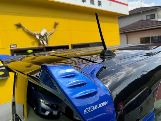 N-BOXカスタム G・EXターボホンダセンシング 無限フルエアロ マフラー バイザー 純正8インチナビ バックカメラ 純正15インチアルミ 両側パワスラ シートカバー ステアリングスイッチ クルコン LEDヘッドライト フォグランプ スマートキー(37枚目)