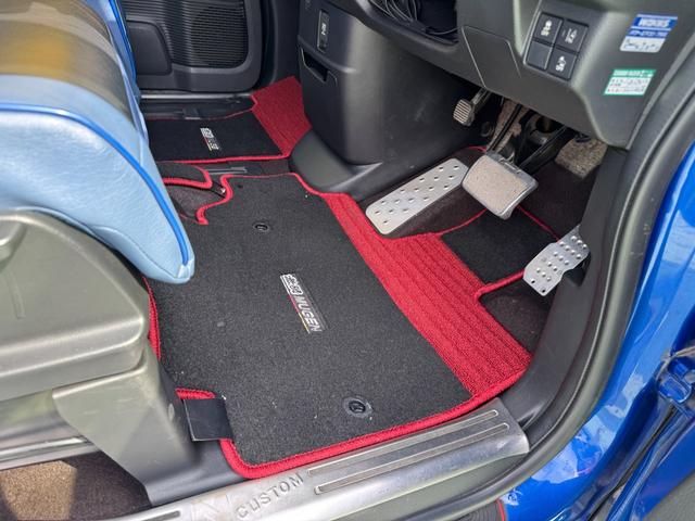 N-BOXカスタム G・EXターボホンダセンシング 無限フルエアロ マフラー バイザー 純正8インチナビ バックカメラ 純正15インチアルミ 両側パワスラ シートカバー ステアリングスイッチ クルコン LEDヘッドライト フォグランプ スマートキー(40枚目)