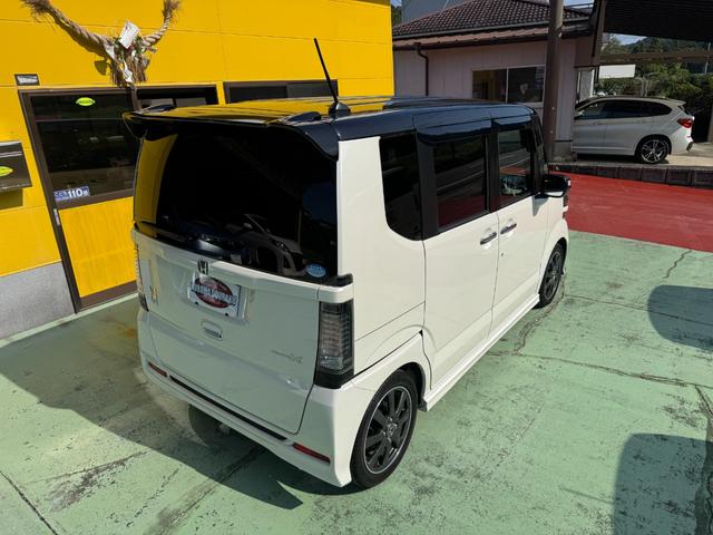 基本保証としては長期の6ヶ月・6,000km保証が付きます。多くの項目をしっかり点検整備し、交換が必要と判断した部品は交換し納車致しますので、安心してお乗り頂けます。長期の保証期間は自信の表れです。