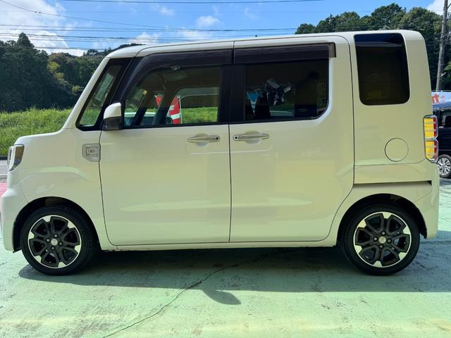 基本保証としては長期の６ヶ月・６，０００ｋｍ保証が付きます。多くの項目をしっかり点検整備し、交換が必要と判断した部品は交換し納車致しますので、安心してお乗り頂けます。長期の保証期間は自信の表れです。