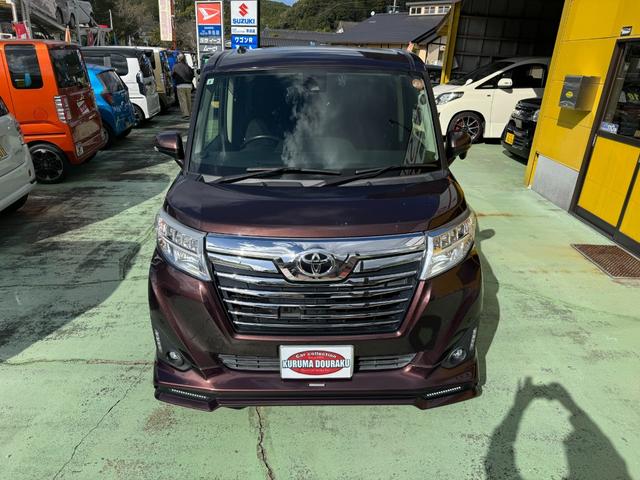 ルーミー カスタムＧ－Ｔ　純正９インチナビ　フルセグ　バックカメラ　両側パワスラ　純正ドラレコ　ＴＲＤフルエアロ　ＬＥＤヘッドライト　フォグランプ　純正１５インチアルミ　ビルトインＥＴＣ　スマートキー　プッシュスタート（7枚目）