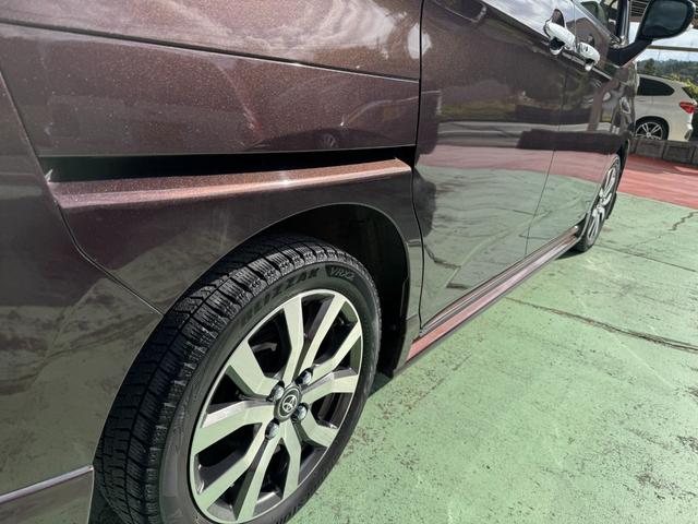 ルーミー カスタムＧ－Ｔ　純正９インチナビ　フルセグ　バックカメラ　両側パワスラ　純正ドラレコ　ＴＲＤフルエアロ　ＬＥＤヘッドライト　フォグランプ　純正１５インチアルミ　ビルトインＥＴＣ　スマートキー　プッシュスタート（13枚目）