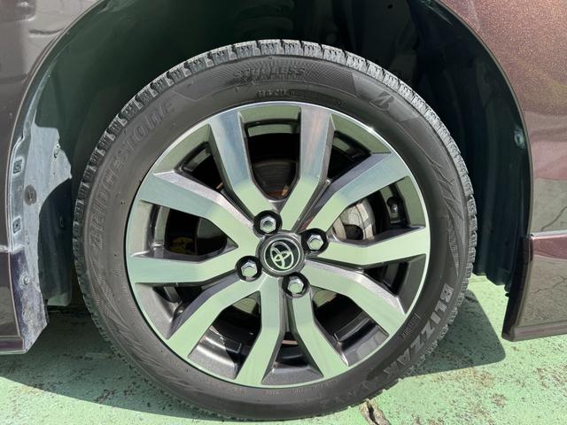 ルーミー カスタムＧ－Ｔ　純正９インチナビ　フルセグ　バックカメラ　両側パワスラ　純正ドラレコ　ＴＲＤフルエアロ　ＬＥＤヘッドライト　フォグランプ　純正１５インチアルミ　ビルトインＥＴＣ　スマートキー　プッシュスタート（29枚目）