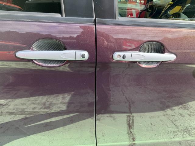 ルーミー カスタムＧ－Ｔ　純正９インチナビ　フルセグ　バックカメラ　両側パワスラ　純正ドラレコ　ＴＲＤフルエアロ　ＬＥＤヘッドライト　フォグランプ　純正１５インチアルミ　ビルトインＥＴＣ　スマートキー　プッシュスタート（31枚目）