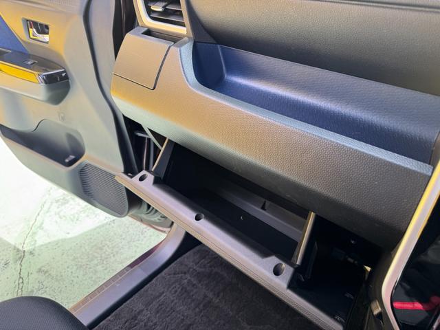 ルーミー カスタムＧ－Ｔ　純正９インチナビ　フルセグ　バックカメラ　両側パワスラ　純正ドラレコ　ＴＲＤフルエアロ　ＬＥＤヘッドライト　フォグランプ　純正１５インチアルミ　ビルトインＥＴＣ　スマートキー　プッシュスタート（65枚目）