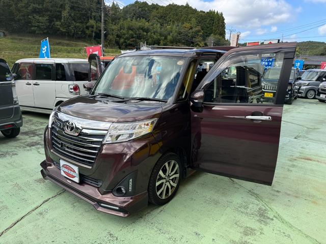 ルーミー カスタムＧ－Ｔ　純正９インチナビ　フルセグ　バックカメラ　両側パワスラ　純正ドラレコ　ＴＲＤフルエアロ　ＬＥＤヘッドライト　フォグランプ　純正１５インチアルミ　ビルトインＥＴＣ　スマートキー　プッシュスタート（70枚目）