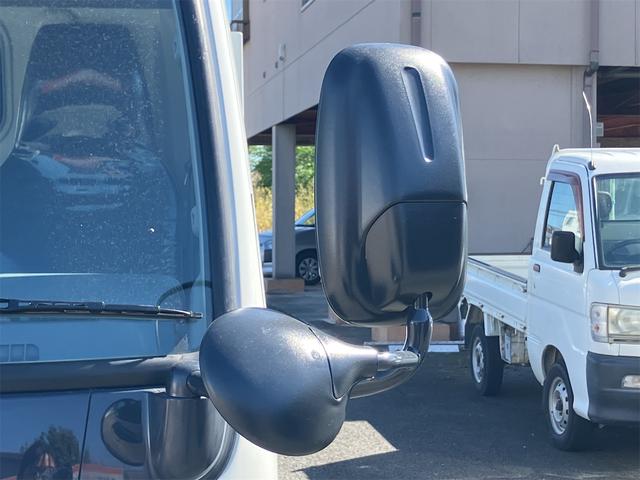 キャンター ダンプ　２．０ｔ　５速ＭＴ　後輪ダブル　エアコン　パワーステアリング　パワーウィンドウ　運転席エアバッグ（6枚目）