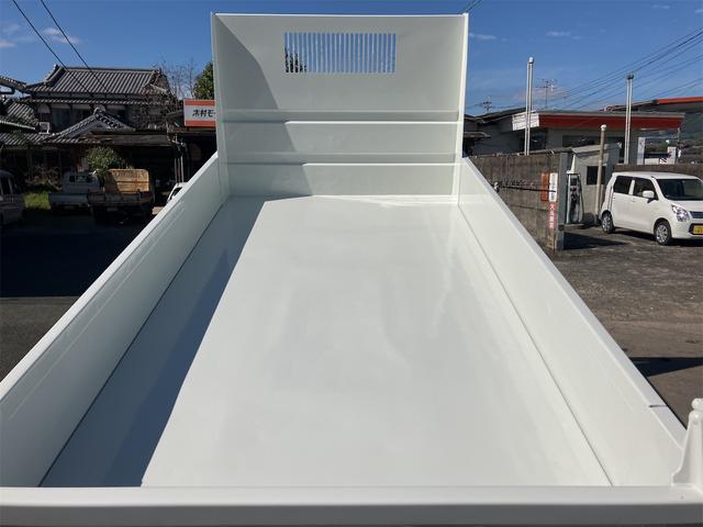 キャンター ダンプ　２．０ｔ　５速ＭＴ　後輪ダブル　エアコン　パワーステアリング　パワーウィンドウ　運転席エアバッグ（23枚目）