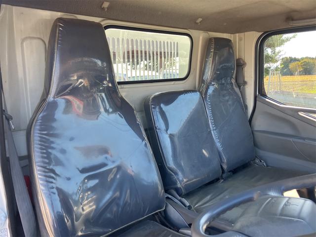 キャンター ダンプ　２．０ｔ　５速ＭＴ　後輪ダブル　エアコン　パワーステアリング　パワーウィンドウ　運転席エアバッグ（34枚目）