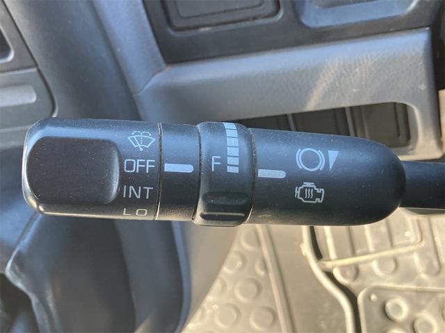 キャンター ダンプ　２．０ｔ　５速ＭＴ　後輪ダブル　エアコン　パワーステアリング　パワーウィンドウ　運転席エアバッグ（46枚目）