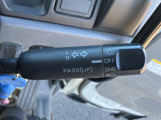 キャンター ダンプ　２．０ｔ　５速ＭＴ　後輪ダブル　エアコン　パワーステアリング　パワーウィンドウ　運転席エアバッグ（47枚目）