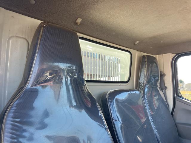 キャンター ダンプ　２．０ｔ　５速ＭＴ　後輪ダブル　エアコン　パワーステアリング　パワーウィンドウ　運転席エアバッグ（51枚目）