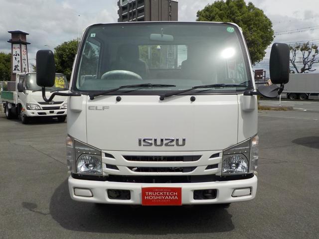 エルフトラック 　１．５ｔ積　平ボディ４ＷＤ　全低床　５ＭＴ　切替付き４ＷＤ　ダブルタイヤ　ターボ　１０尺平ボディ　荷台床ステンレス板張り　エアコン　パワステ　キーレス付　三方開（2枚目）