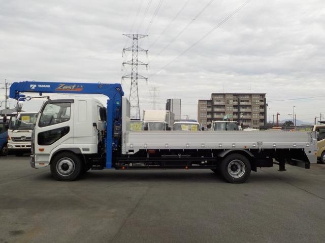 ファイター 　標準幅　増トンセルフクレーン　４段ラジコン　タダノ製ハイジャッキ　７．２トン積み　未使用　ターボ　衝突軽減ブレーキ　横滑り防止装置　ＥＴＣ　キーレス　フロントフォグランプ　三方開　後輪ダブル　ベッド付（8枚目）