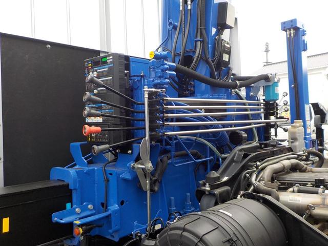 ファイター 　標準幅　増トンセルフクレーン　４段ラジコン　タダノ製ハイジャッキ　７．２トン積み　未使用　ターボ　衝突軽減ブレーキ　横滑り防止装置　ＥＴＣ　キーレス　フロントフォグランプ　三方開　後輪ダブル　ベッド付（36枚目）