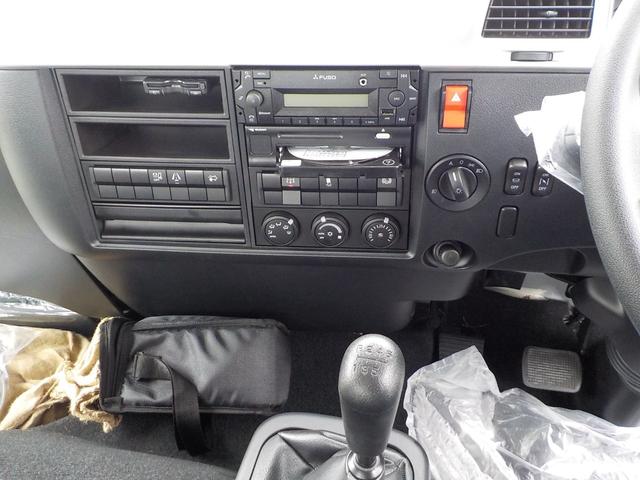 ファイター 　標準幅　増トンセルフクレーン　４段ラジコン　タダノ製ハイジャッキ　７．２トン積み　未使用　ターボ　衝突軽減ブレーキ　横滑り防止装置　ＥＴＣ　キーレス　フロントフォグランプ　三方開　後輪ダブル　ベッド付（44枚目）