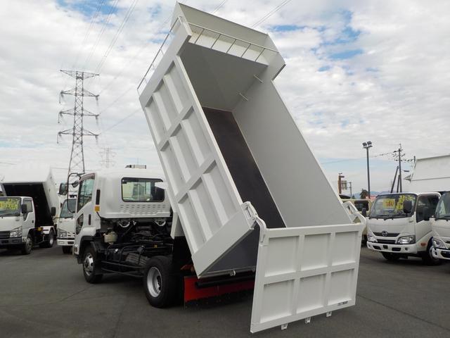 フォワード 4トン 深ダンプ 下開き扉 8.2立米 6速MT 3.3t積み LED路肩灯 赤タレゴム付き ターボ 横滑り防止装置 ETC フロントフォグランプ(11枚目)