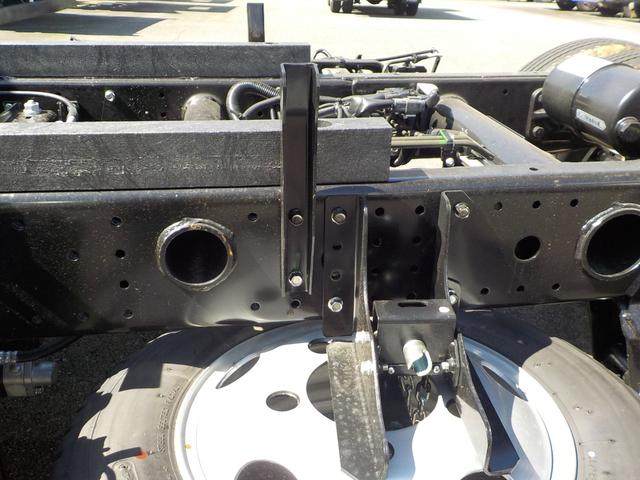 キャンター 3tダンプ 全低床強化 新明和 5MT ターボ 衝突軽減ブレーキ 横滑り防止 バックカメラ 障害物センサー スマートキー キーレス フロントフォグランプ 三方開 後輪ダブル(17枚目)