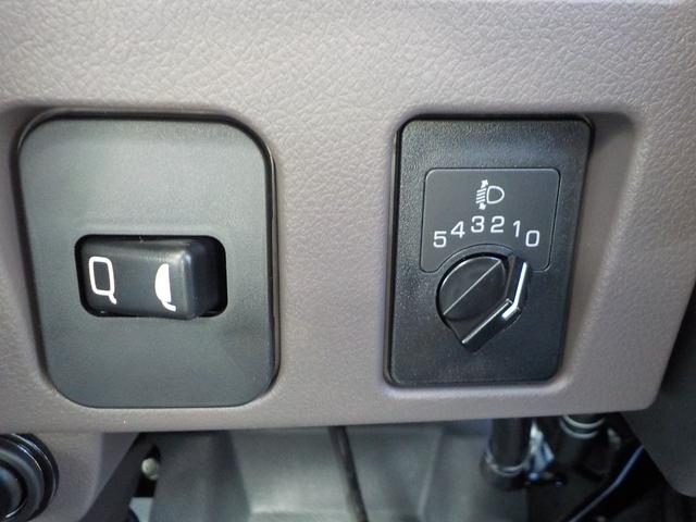 キャンター 3tダンプ 全低床強化 新明和 5MT ターボ 衝突軽減ブレーキ 横滑り防止 バックカメラ 障害物センサー スマートキー キーレス フロントフォグランプ 三方開 後輪ダブル(33枚目)