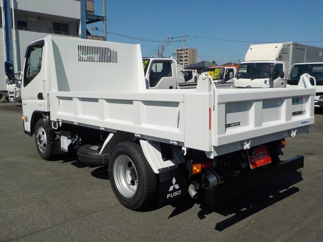 キャンター 3tダンプ 全低床強化 新明和 5MT ターボ 衝突軽減ブレーキ 横滑り防止 バックカメラ 障害物センサー スマートキー キーレス フロントフォグランプ 三方開 後輪ダブル(7枚目)
