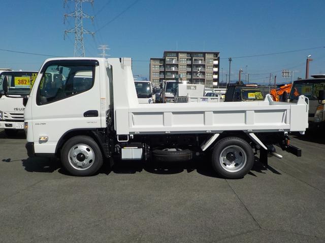 キャンター 3tダンプ 全低床強化 新明和 5MT ターボ 衝突軽減ブレーキ 横滑り防止 バックカメラ 障害物センサー スマートキー キーレス フロントフォグランプ 三方開 後輪ダブル(8枚目)