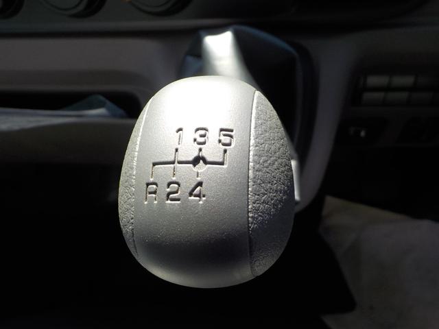 キャンター 3tダンプ 全低床強化 新明和 5MT ターボ 衝突軽減ブレーキ 横滑り防止 バックカメラ 障害物センサー スマートキー キーレス フロントフォグランプ 三方開 後輪ダブル(34枚目)