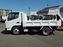 キャンター 3tダンプ 全低床強化 新明和 5MT ターボ 衝突軽減ブレーキ 横滑り防止 バックカメラ 障害物センサー スマートキー キーレス フロントフォグランプ 三方開 後輪ダブル(8枚目)