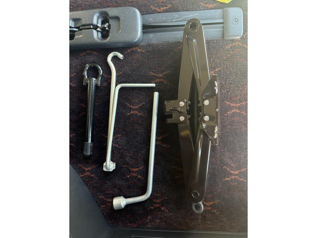 アルファード 240S タイプゴールド バックカメラ ナビ TV クリアランスソナー オートクルーズコントロール 両側電動スライドドア オートライト HID 電動リアゲート スマートキー 電動格納ミラー 後席モニター CVT アルミホイール(58枚目)