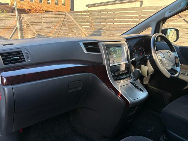アルファード 240S ETC ナビ TV クリアランスソナー 両側スライド・片側電動 オートライト HID スマートキー 後席モニター 3列シート CVT アルミホイール CD USB Bluetooth 盗難防止システム(37枚目)