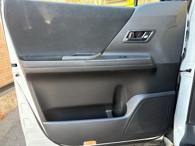 アルファード 240S ETC ナビ TV クリアランスソナー 両側スライド・片側電動 オートライト HID スマートキー 後席モニター 3列シート CVT アルミホイール CD USB Bluetooth 盗難防止システム(44枚目)