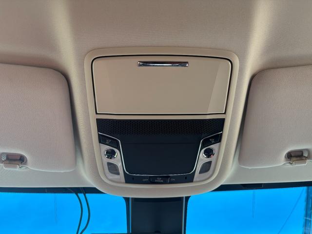 オデッセイ アブソルート・20thアニバーサリー ETC ナビ TV オートクルーズコントロール レーンアシスト 衝突被害軽減システム 両側電動スライドドア オートライト LEDヘッドランプ スマートキー アイドリングストップ 3列シート(33枚目)