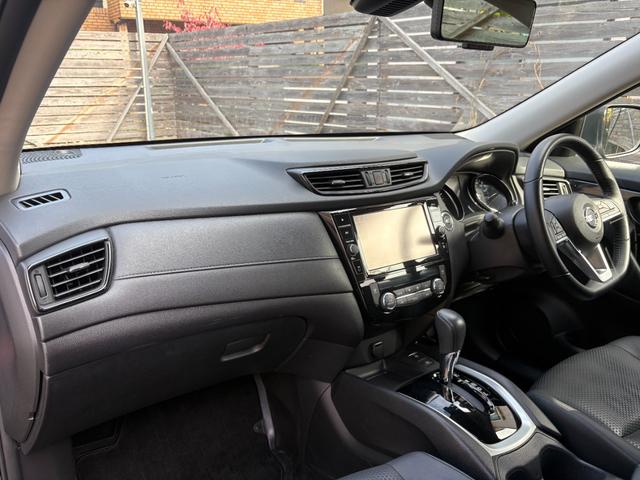 エクストレイル ２０Ｘ　プロパイロット・デジタルインナーミラー・パワーバックドア・アラウンドビューモニター・純正９インチナビ・ＴＶ・バックカメラ・運転席／助手席／後席シートヒーター・１８インチアルミホイール・ＥＴＣ（31枚目）