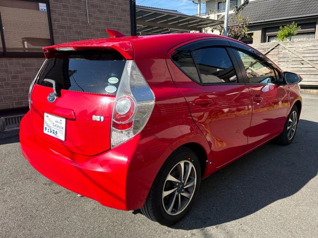 アクア Ｇ　バックカメラ　ナビ　ＴＶ　オートライト　スマートキー　電動格納ミラー　ＣＶＴ　衝突安全ボディ　ＡＢＳ　ＥＳＣ　ＣＤ　Ｂｌｕｅｔｏｏｔｈ　エアコン　パワーステアリング　パワーウィンドウ（17枚目）