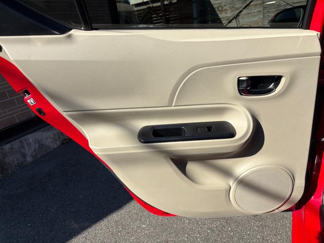 アクア Ｇ　バックカメラ　ナビ　ＴＶ　オートライト　スマートキー　電動格納ミラー　ＣＶＴ　衝突安全ボディ　ＡＢＳ　ＥＳＣ　ＣＤ　Ｂｌｕｅｔｏｏｔｈ　エアコン　パワーステアリング　パワーウィンドウ（31枚目）