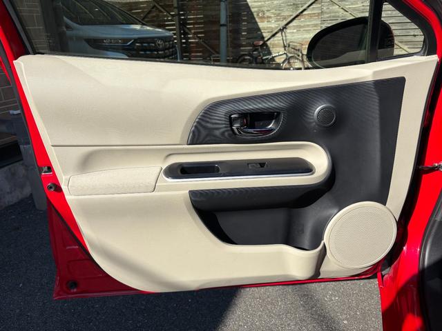 アクア Ｇ　バックカメラ　ナビ　ＴＶ　オートライト　スマートキー　電動格納ミラー　ＣＶＴ　衝突安全ボディ　ＡＢＳ　ＥＳＣ　ＣＤ　Ｂｌｕｅｔｏｏｔｈ　エアコン　パワーステアリング　パワーウィンドウ（34枚目）